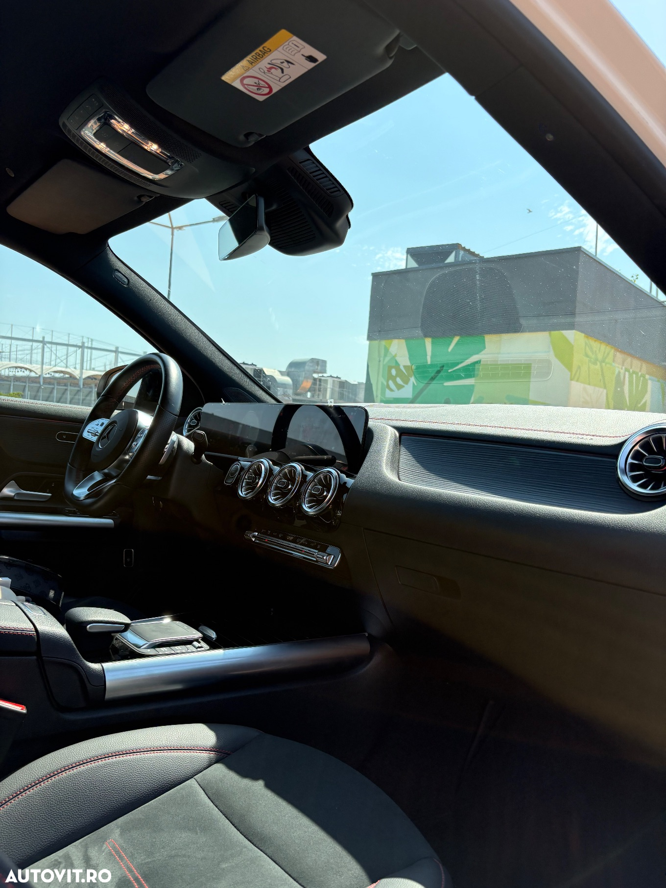 Mercedes-Benz EQA 250 - 11