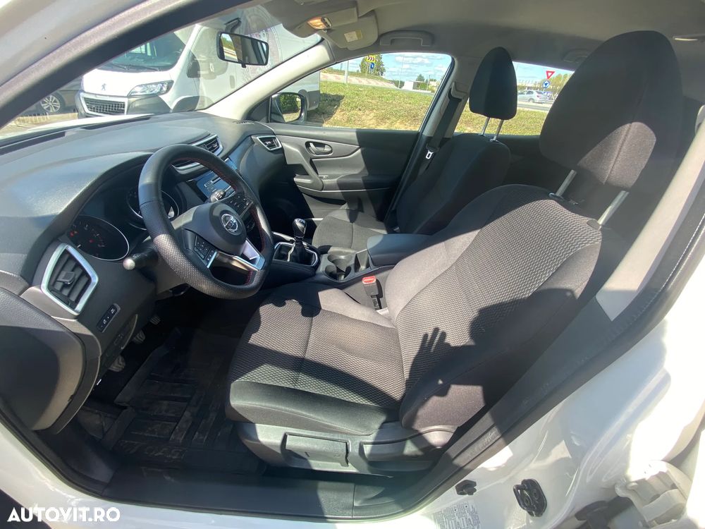 Nissan Qashqai 1.3 DIG-T ACENTA - 15