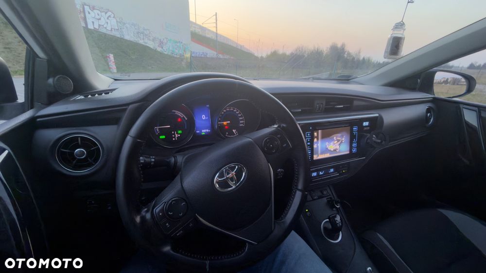 Toyota Auris Hybrid 135 Comfort - 10