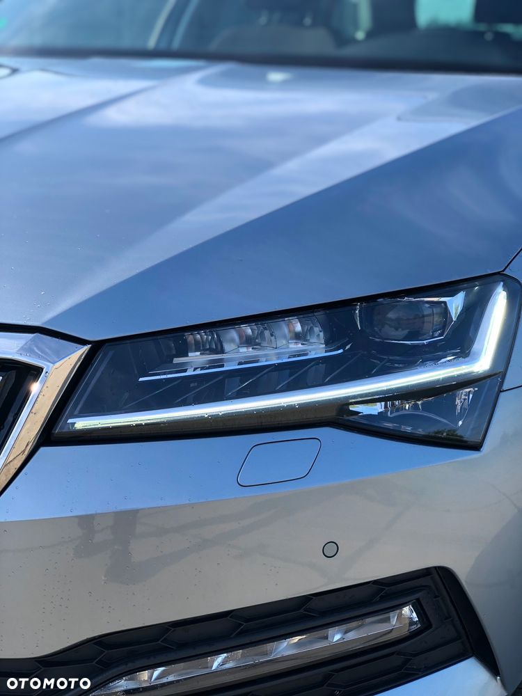 Skoda Superb 2.0 TDI DSG Style - 20