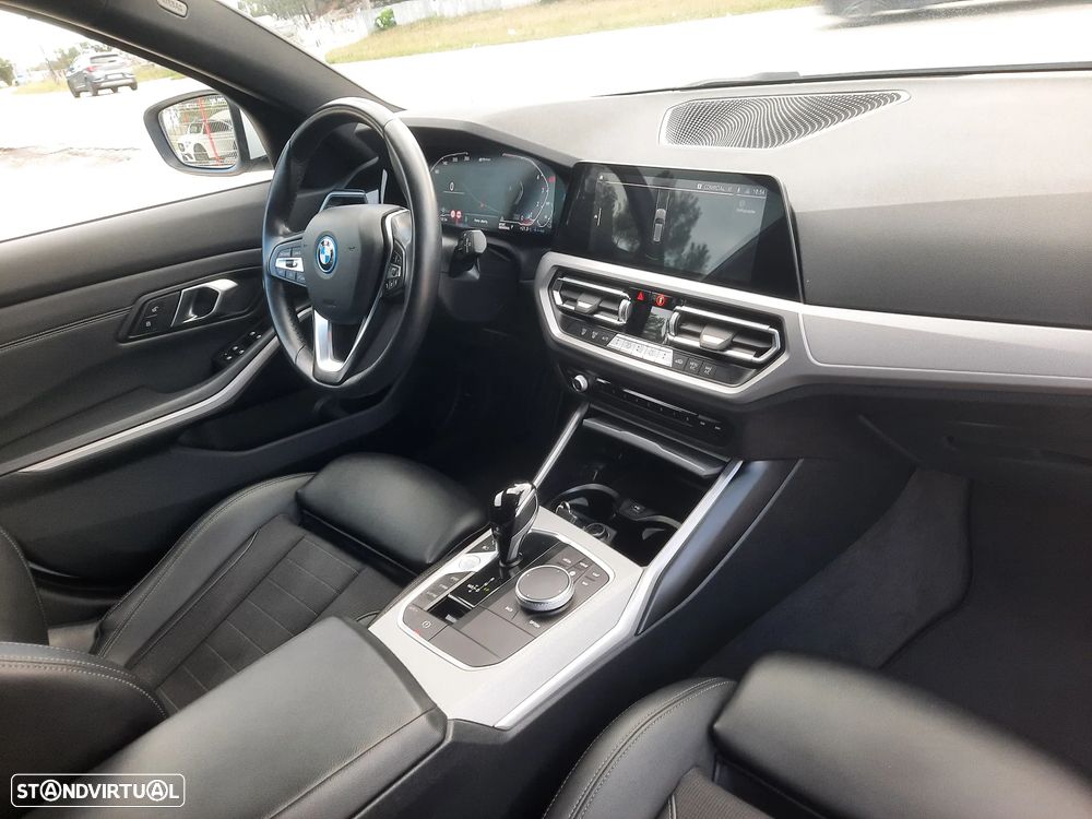 BMW 320 e Line Sport Auto - 28