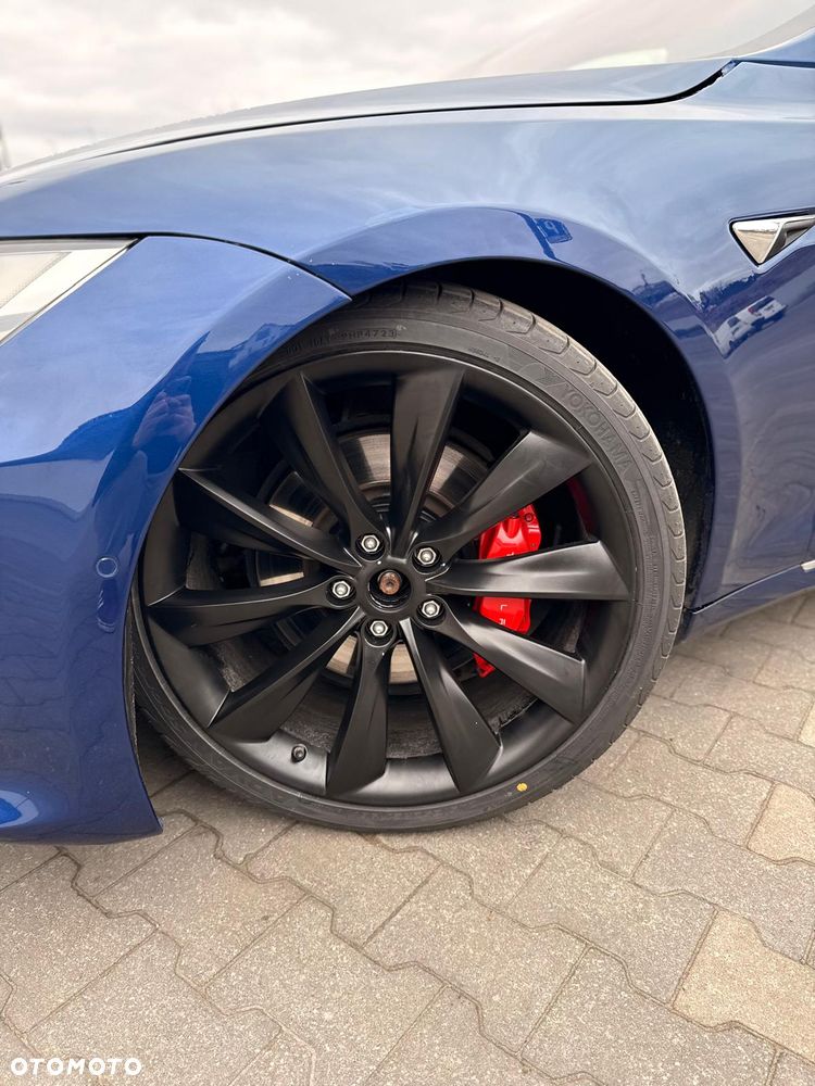 Tesla Model S Dual Motor Allradantrieb Performance - 17