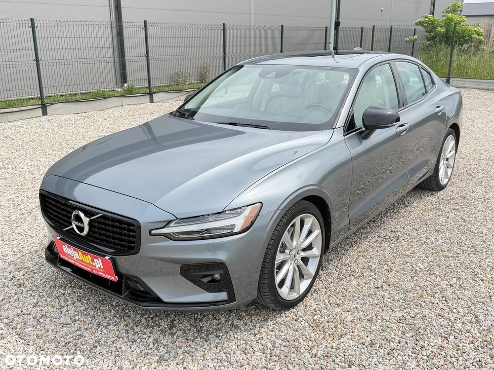 Volvo S60 T5 AWD Momentum Pro - 3