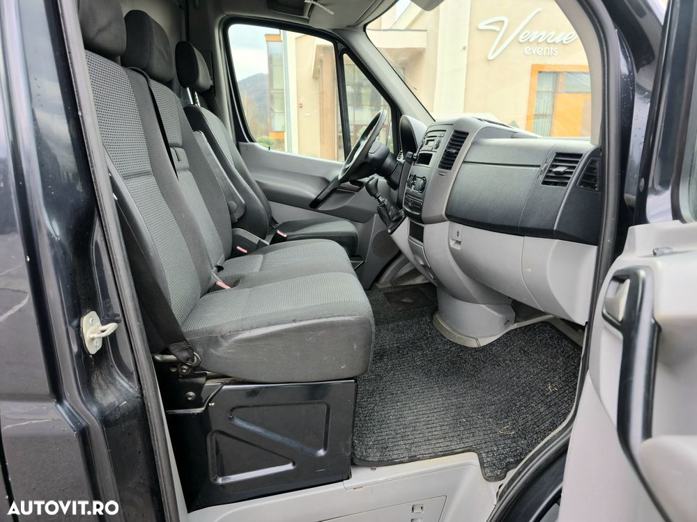 Mercedes-Benz Sprinter - 4