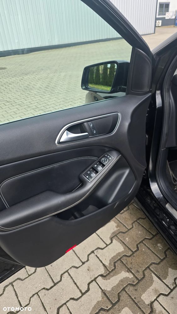 Mercedes-Benz Klasa B 180 (BlueEFFICIENCY) 7G-DCT - 10