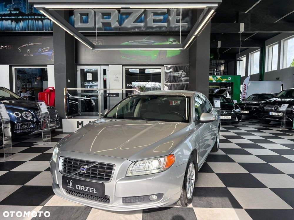 Volvo S80 - 1