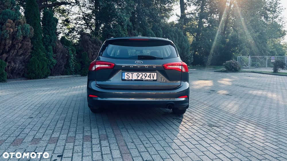 Ford Focus 1.0 EcoBoost Trend Edition - 12