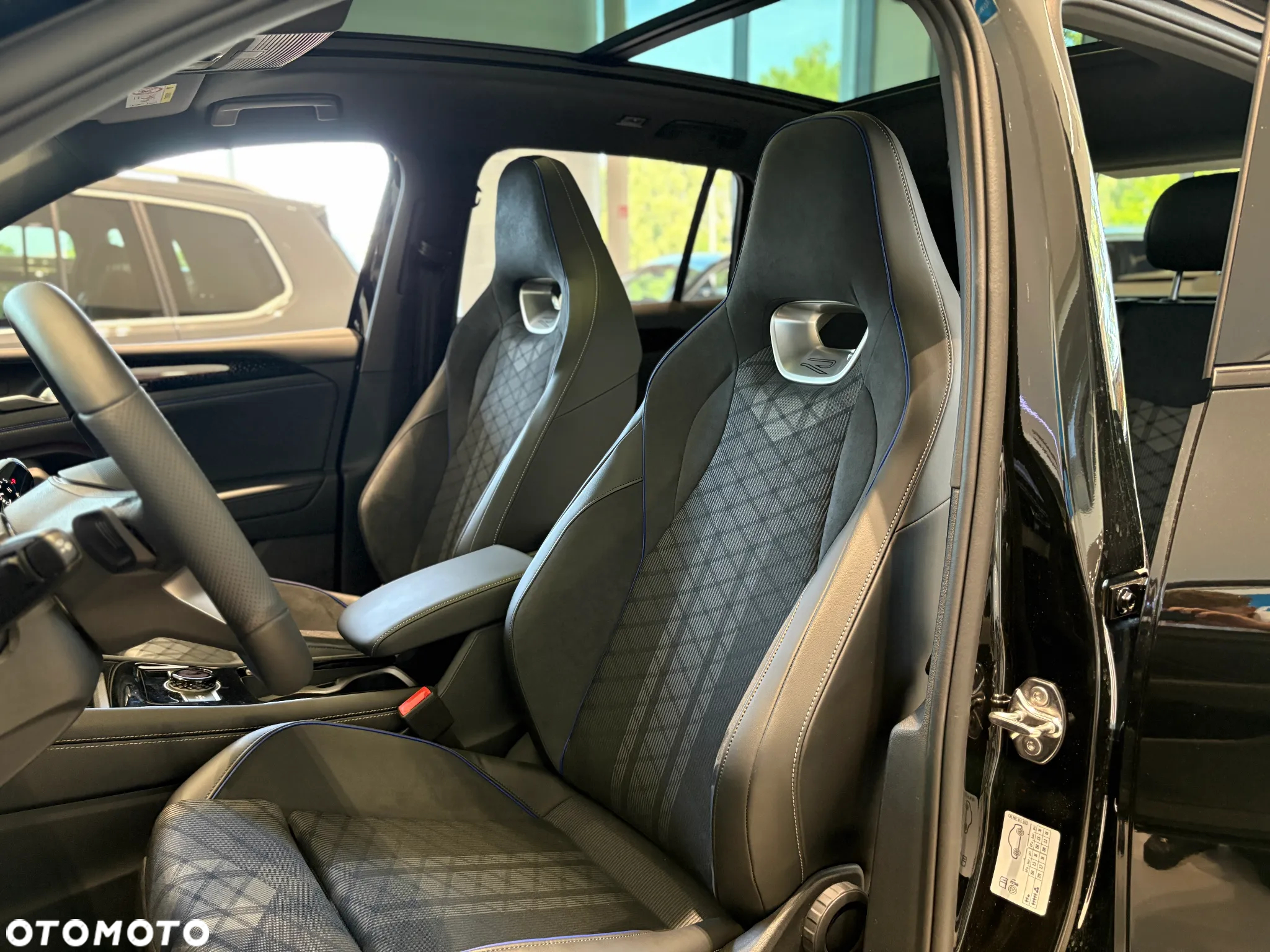 Volkswagen Tiguan 1.5 eHybrid PHEV R-Line Plus DSG - 19