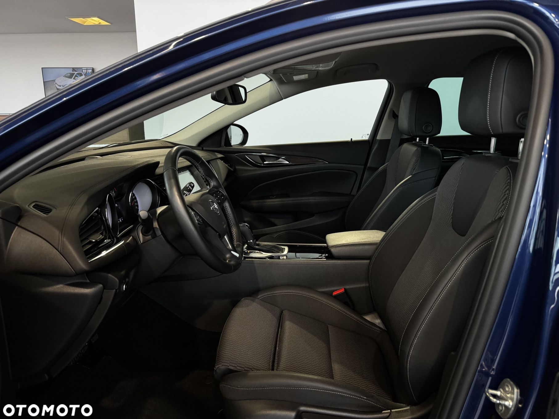 Opel Insignia - 17