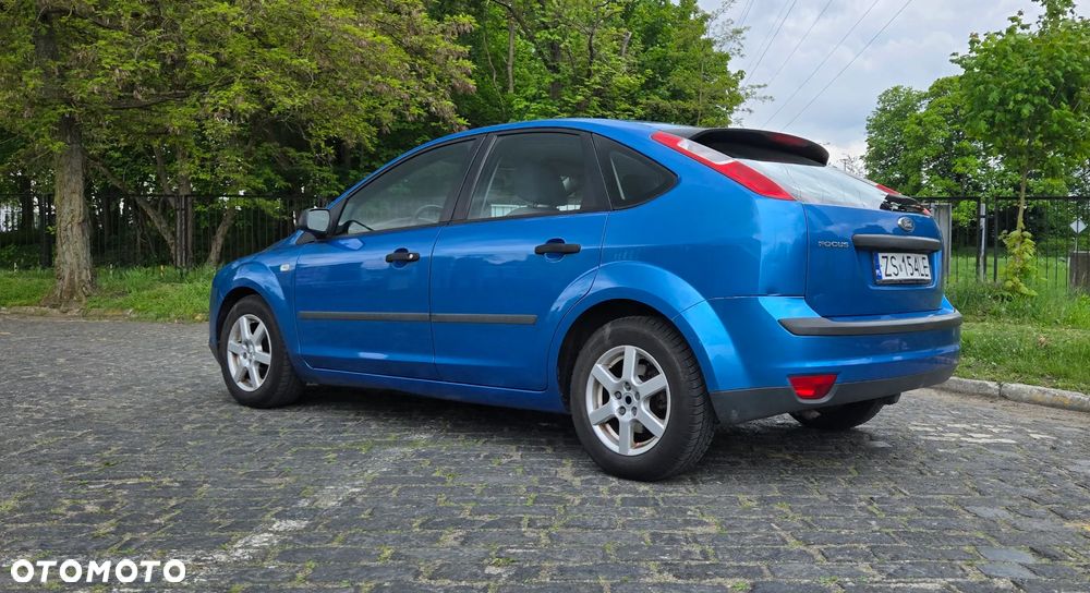 Ford Focus 1.6 16V Fun - 13