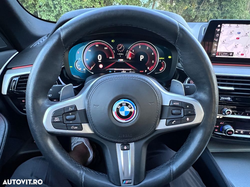 BMW Seria 5 530d xDrive - 14