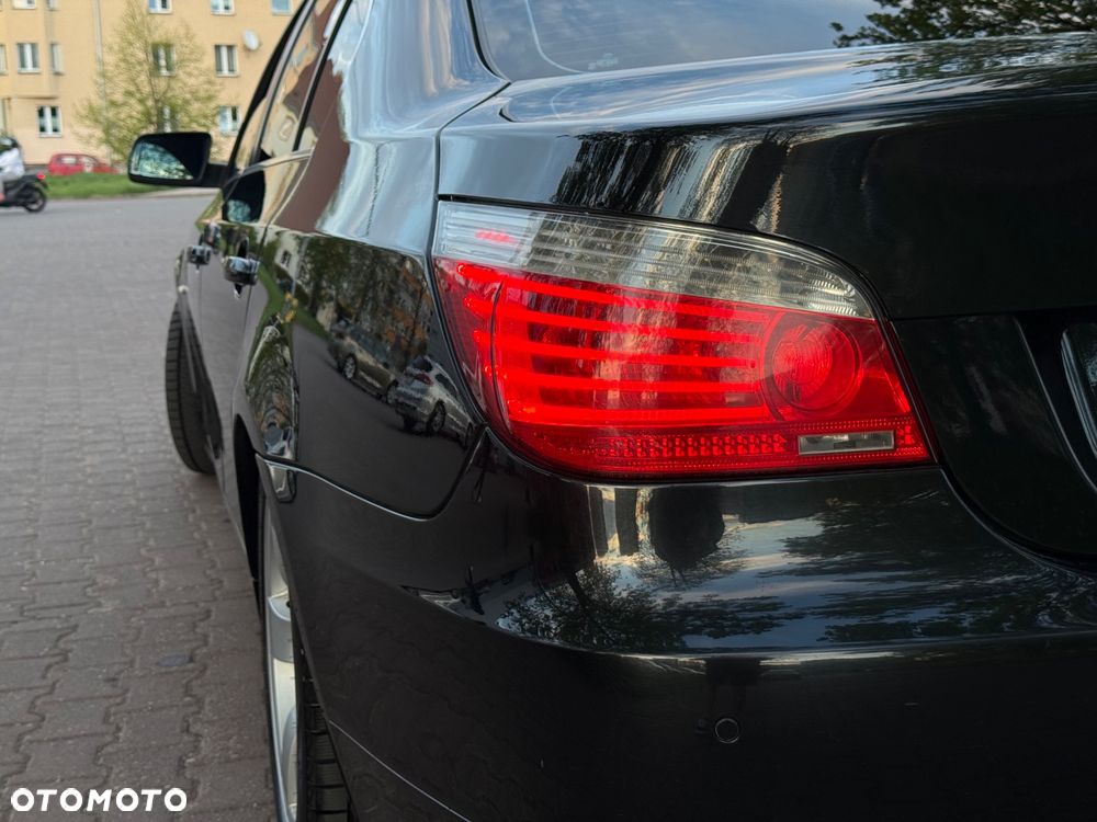 BMW Seria 5 525d Edition Exclusive - 27