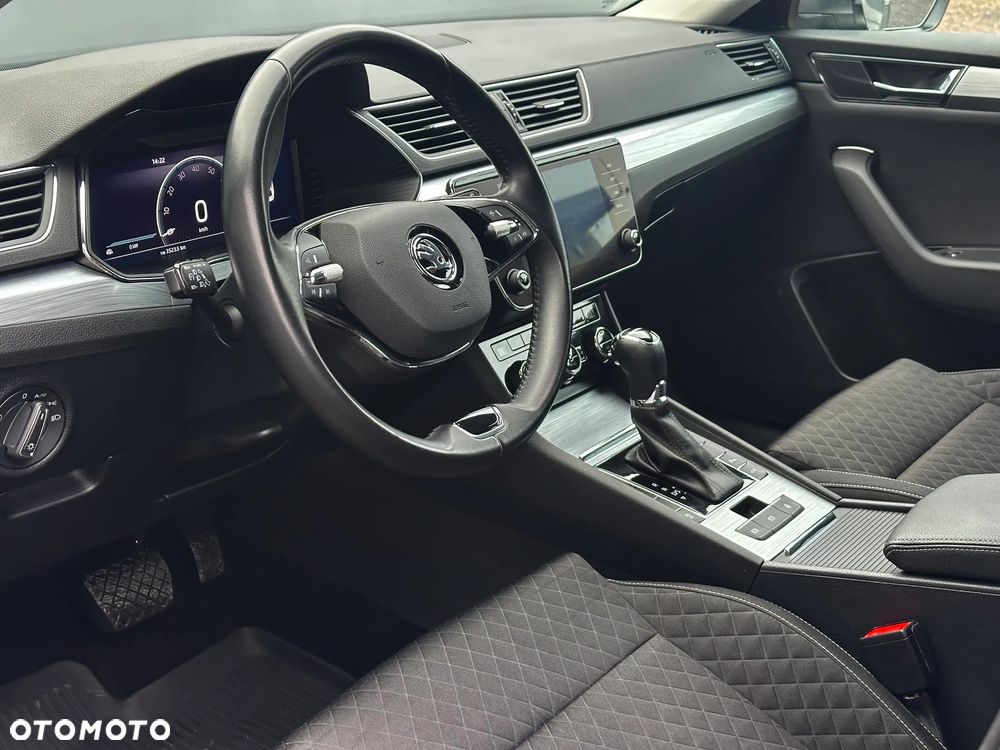 Skoda Superb 2.0 TSI Ambition DSG - 12