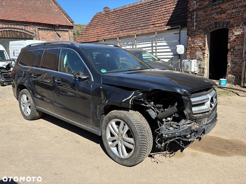 Mercedes-Benz GL - 7
