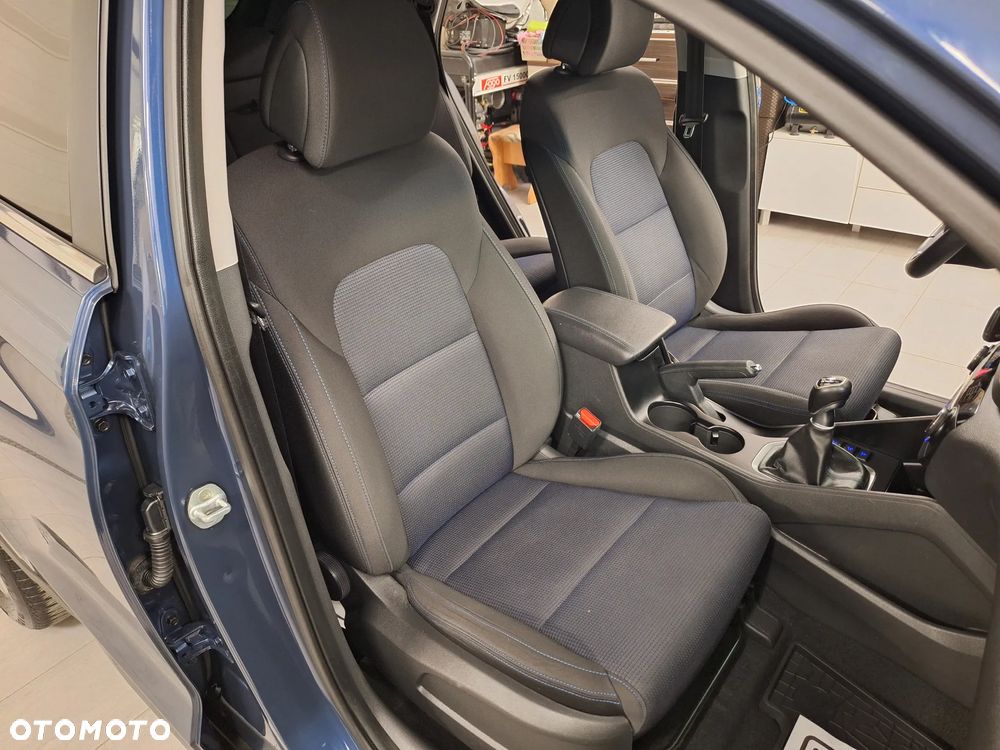 Hyundai Tucson 1.6 GDi 2WD Select - 26