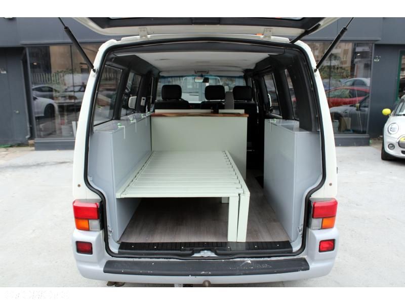 Volkswagen Transporter - 10