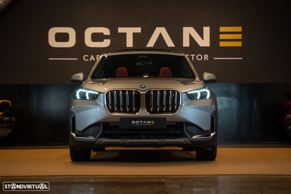 BMW iX1 xDrive30 xLine - 2