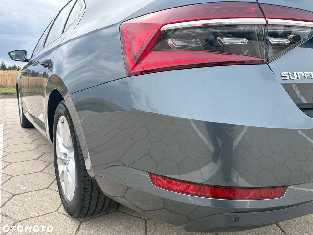 Skoda Superb 1.5 TSI Ambition - 19