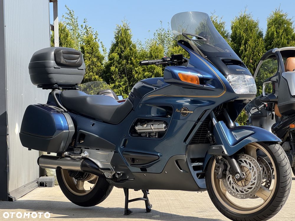 Honda ST - 28