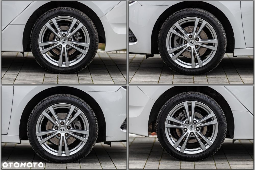 Hyundai i40 Kombi blue 1.6 Trend - 37