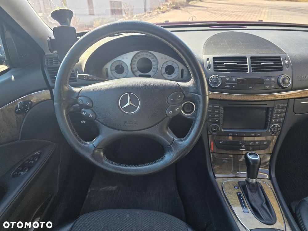 Mercedes-Benz Klasa E - 7
