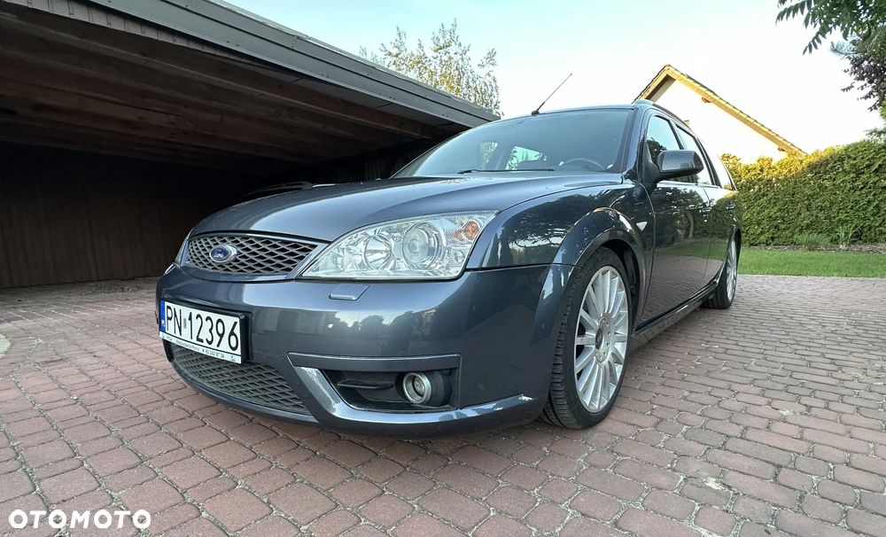 Ford Mondeo V6 ST 220 - 10