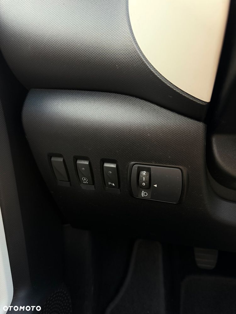 Renault Twingo ENERGY TCe 90 Intens - 14