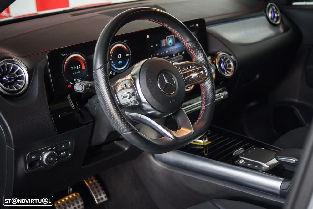 Mercedes-Benz EQA 300 4Matic AMG Line - 22