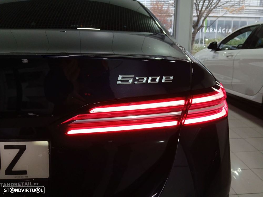 BMW 530 e Pack M - 30