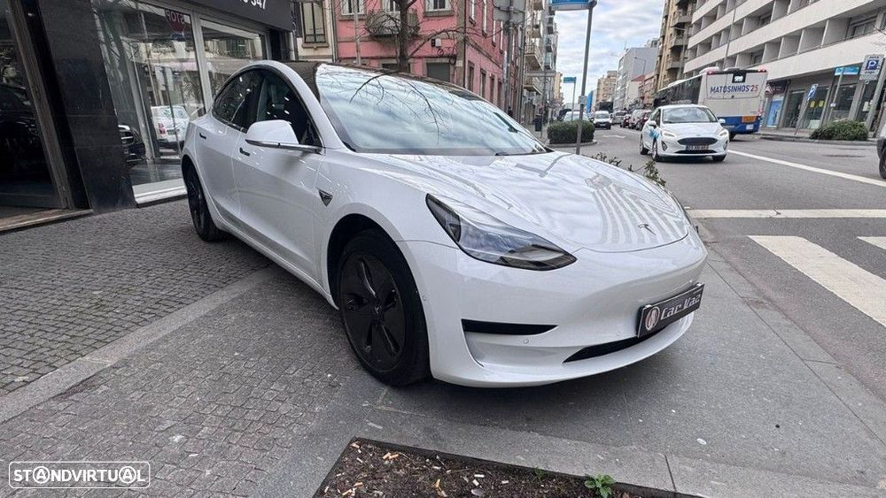 Tesla Model 3 Standard Range Plus RWD - 3