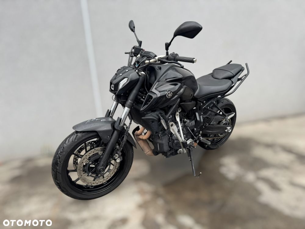 Yamaha MT - 6