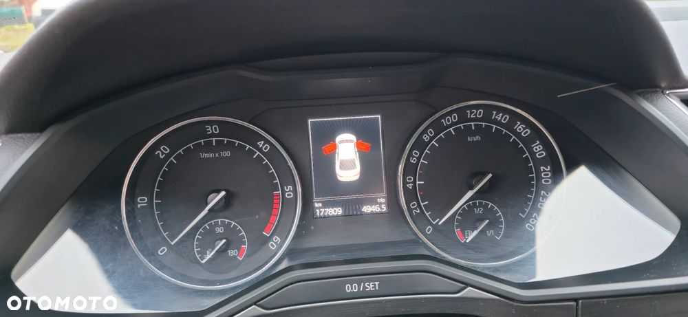 Skoda Superb 2.0 TDI Style DSG - 30