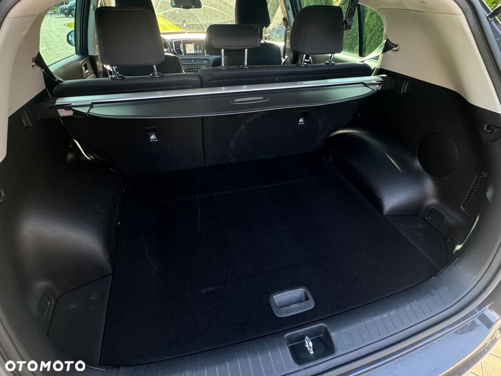 Kia Sportage 1.6 GDI 2WD Dream-Team Edition - 17