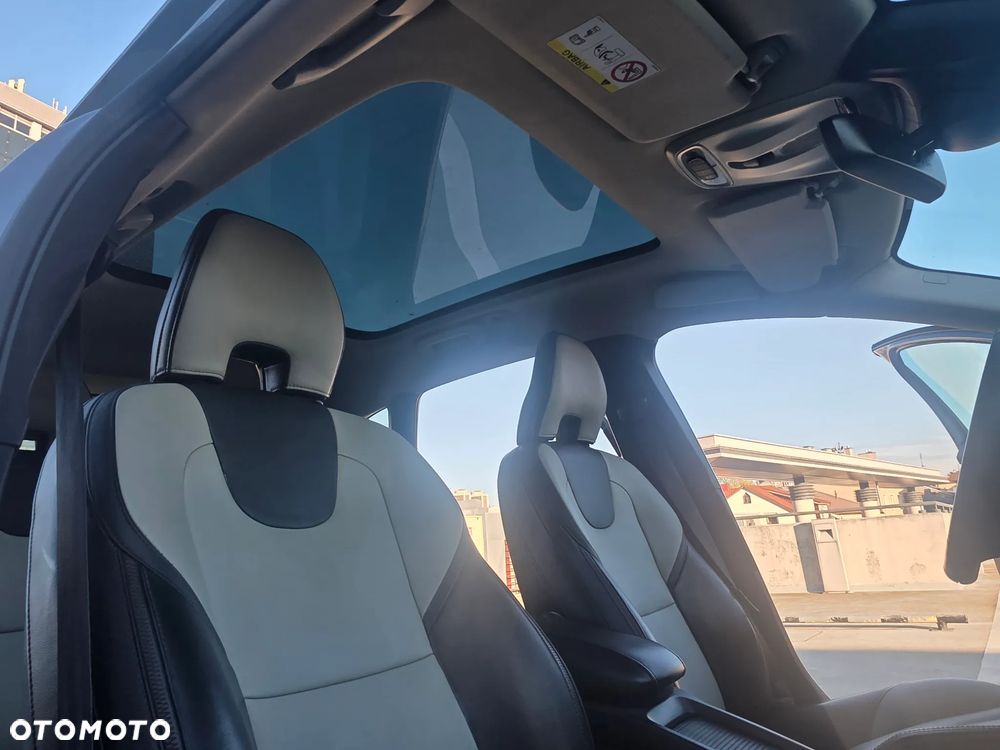 Volvo V40 - 14