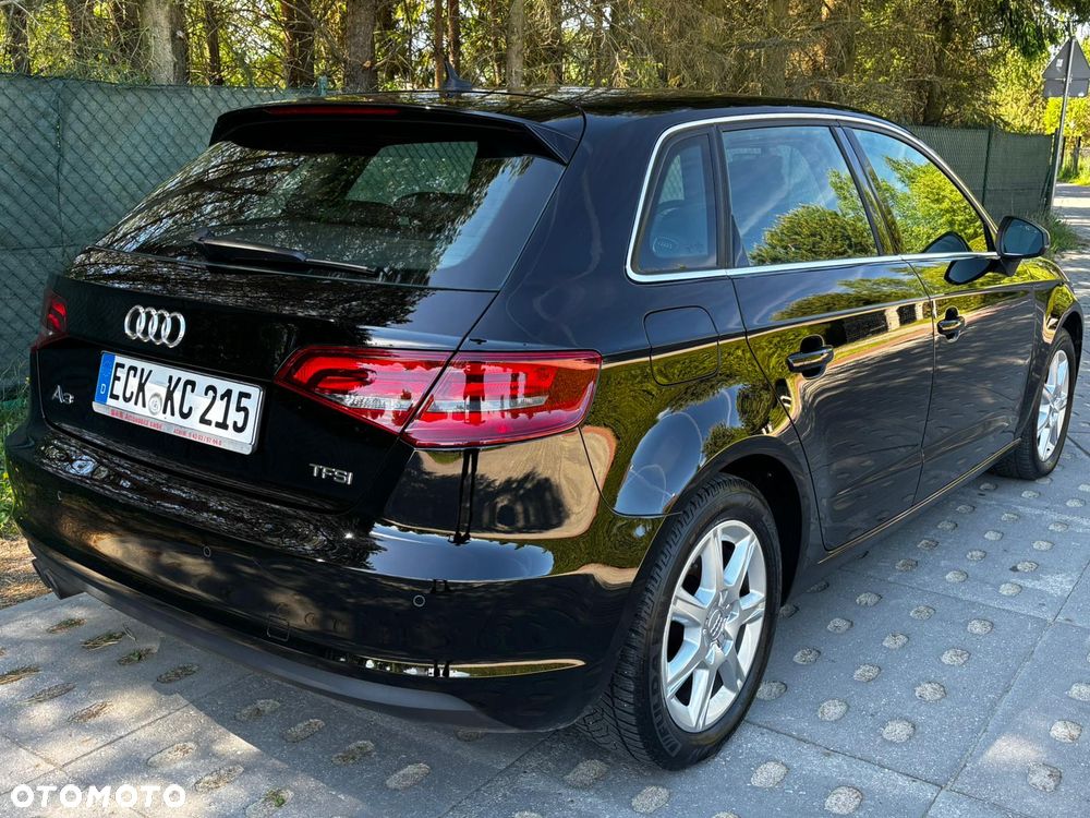 Audi A3 Sportback - 12