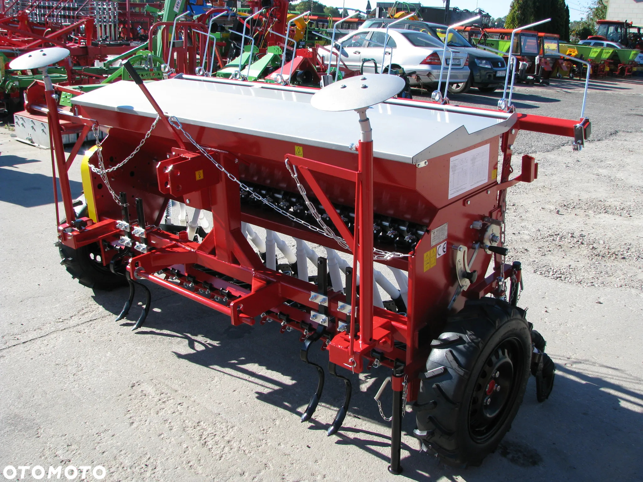 Meprozet Siewnik talerzowy, stopkowy-redlicowy, SR25/SRT25, SR27/SRT27, SR30/SRT30, S107, S107T, poplonów S119, nabudowany SNT30 agregat uprawowo siewny Euro-Masz, Akpil, Agro-Masz - 26