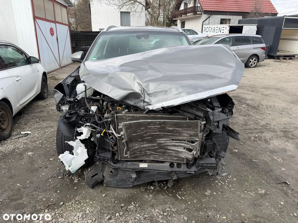 Hyundai Tucson 1.6 GDi 2WD Select - 31