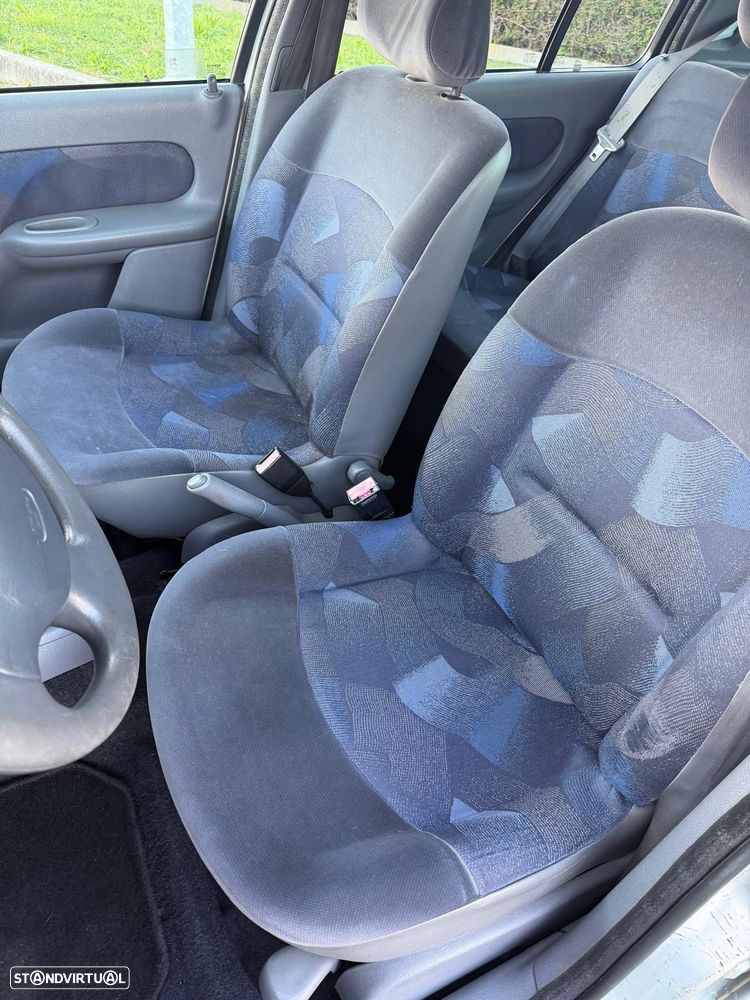 Renault Clio 1.2 - 8