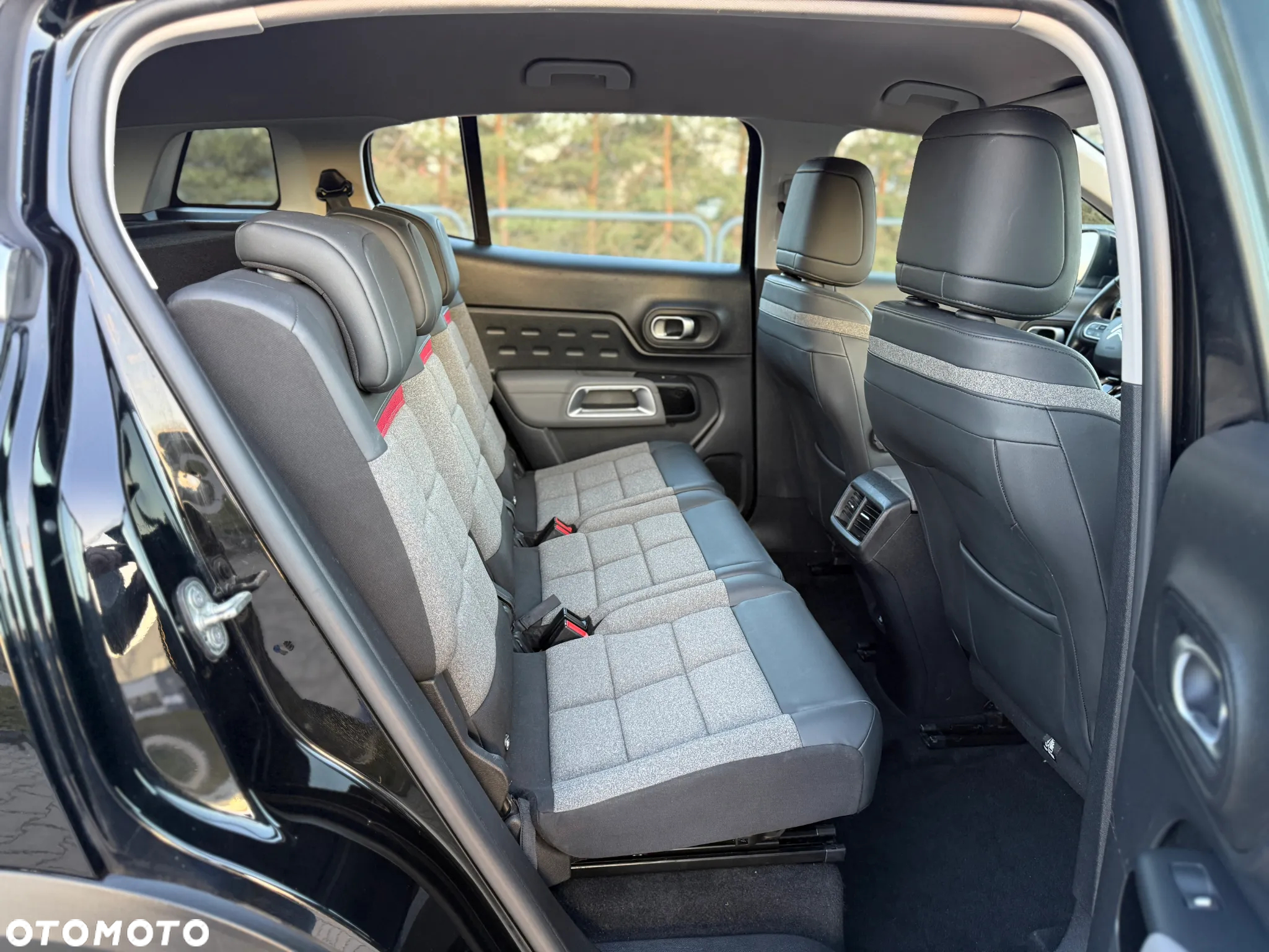 Citroën C5 Aircross Hybrid 225 e.EAT8 SHINE PACK - 30