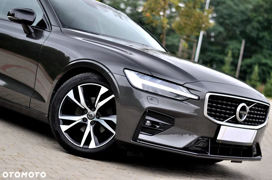 Volvo V60 D4 Geartronic R-Design - 4