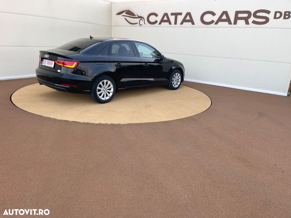 Audi A3 1.6 TDI (clean diesel) S tronic Ambiente - 18