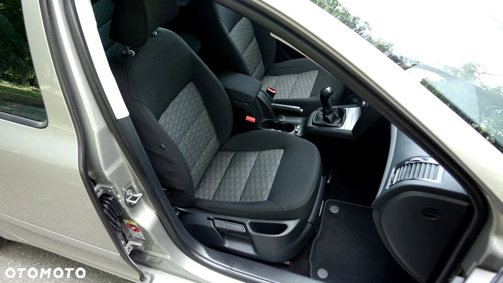Skoda Octavia 1.4 TSI Ambiente Green tec - 11