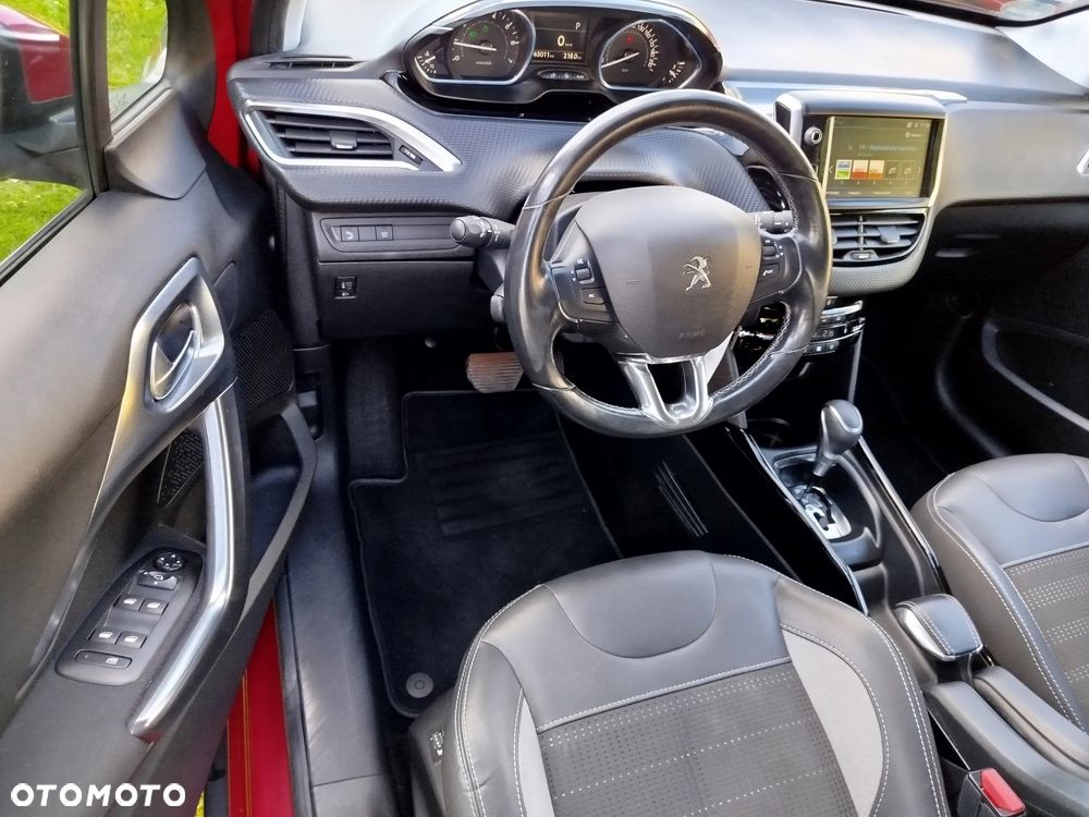 Peugeot 2008 - 11
