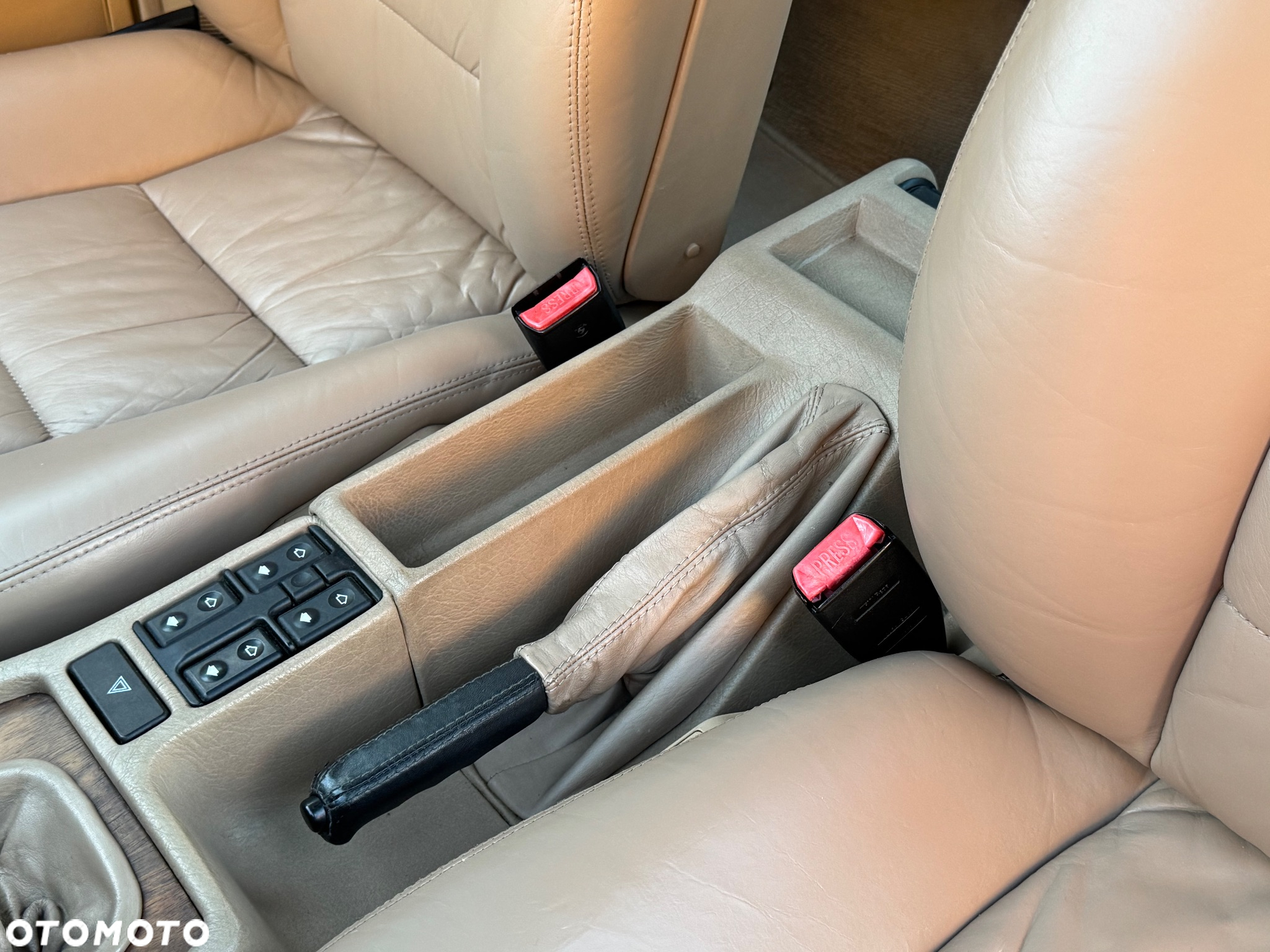 BMW Seria 7 735i - 11
