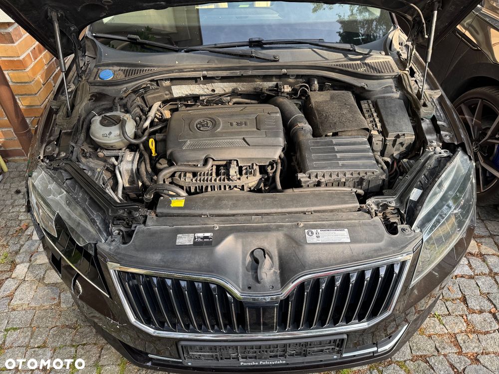 Skoda Superb 2.0 TSI 4x4 L&K DSG - 19