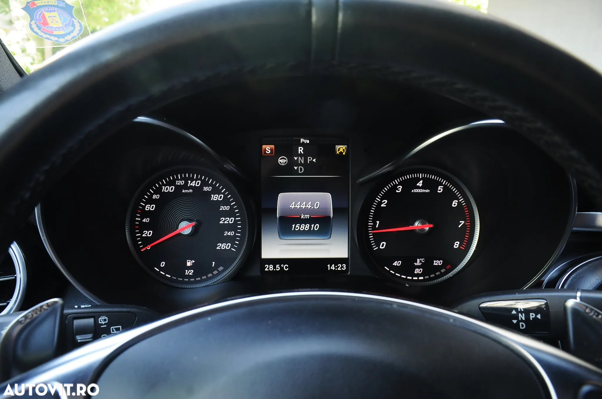 Mercedes-Benz GLC 220 d 4MATIC - 11