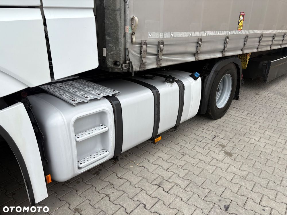 Mercedes-Benz Actros - 5