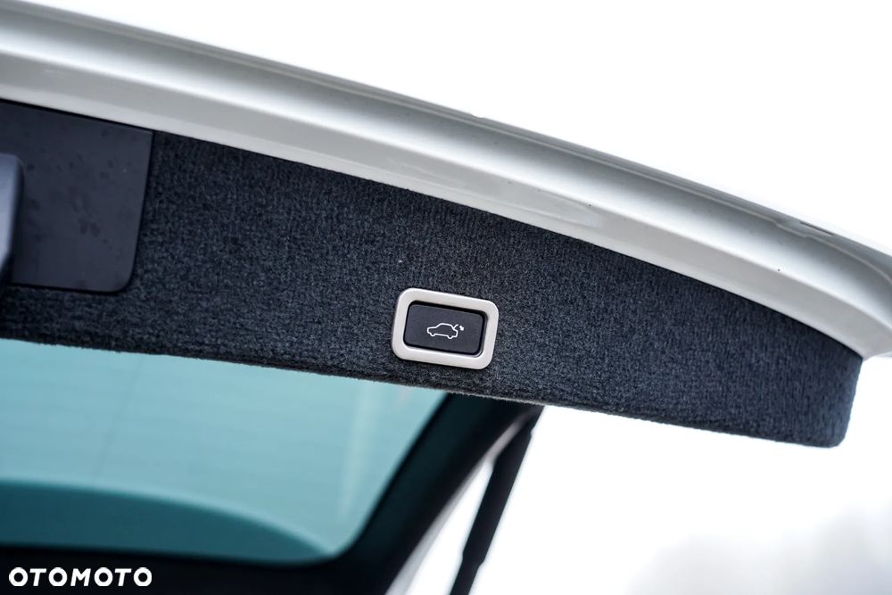 Volvo XC 60 T6 AWD RDesign - 29