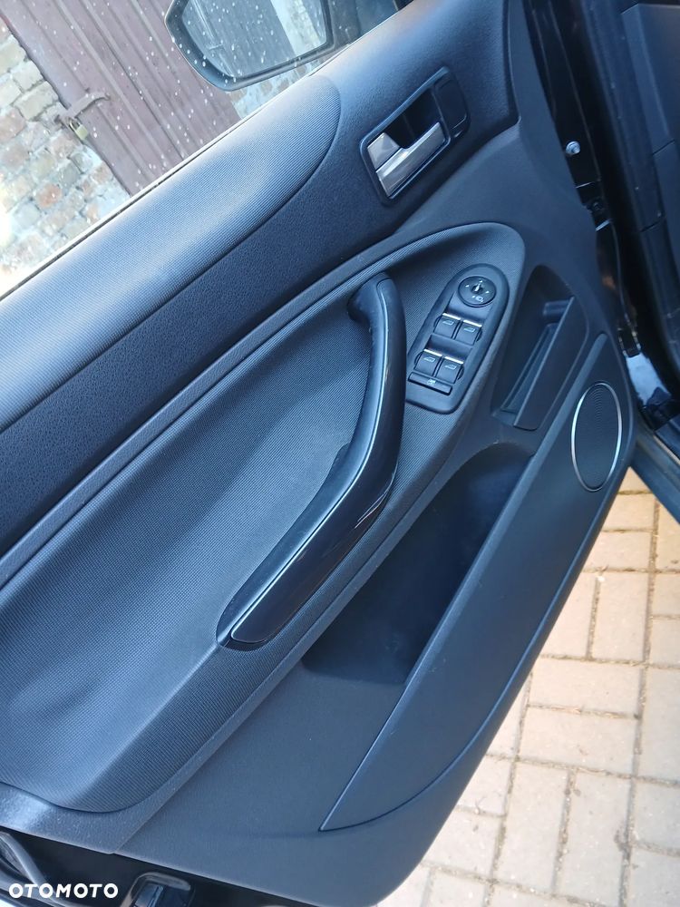 Ford Kuga - 10