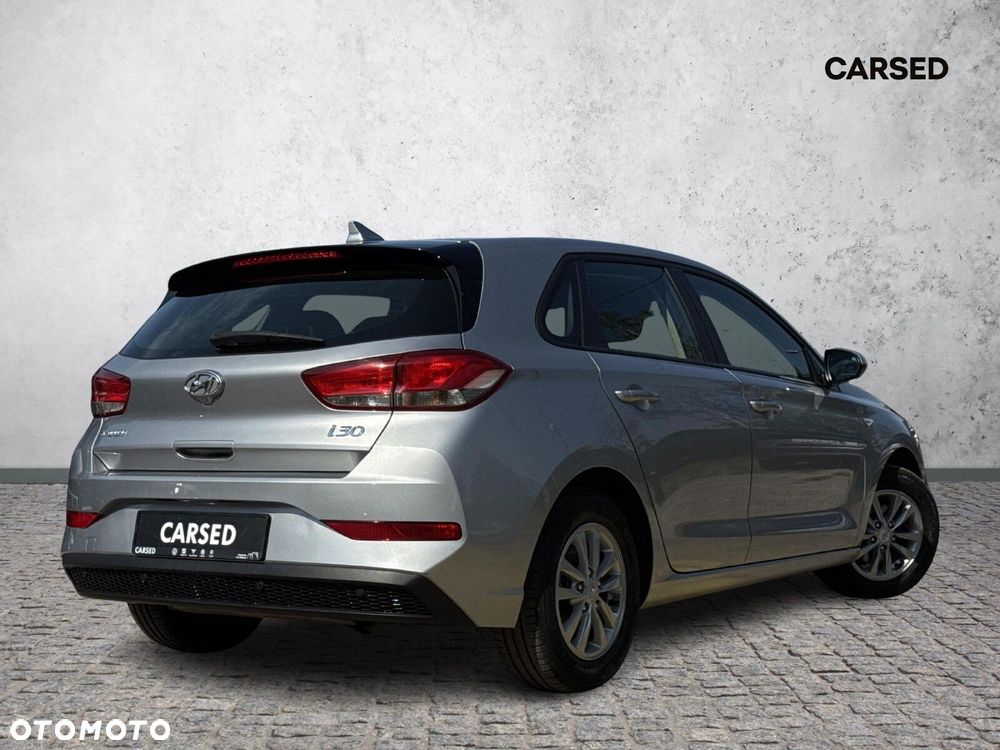 Hyundai i30 1.5 DPI Classic + - 6